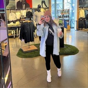 Meet your Posher, Olivia